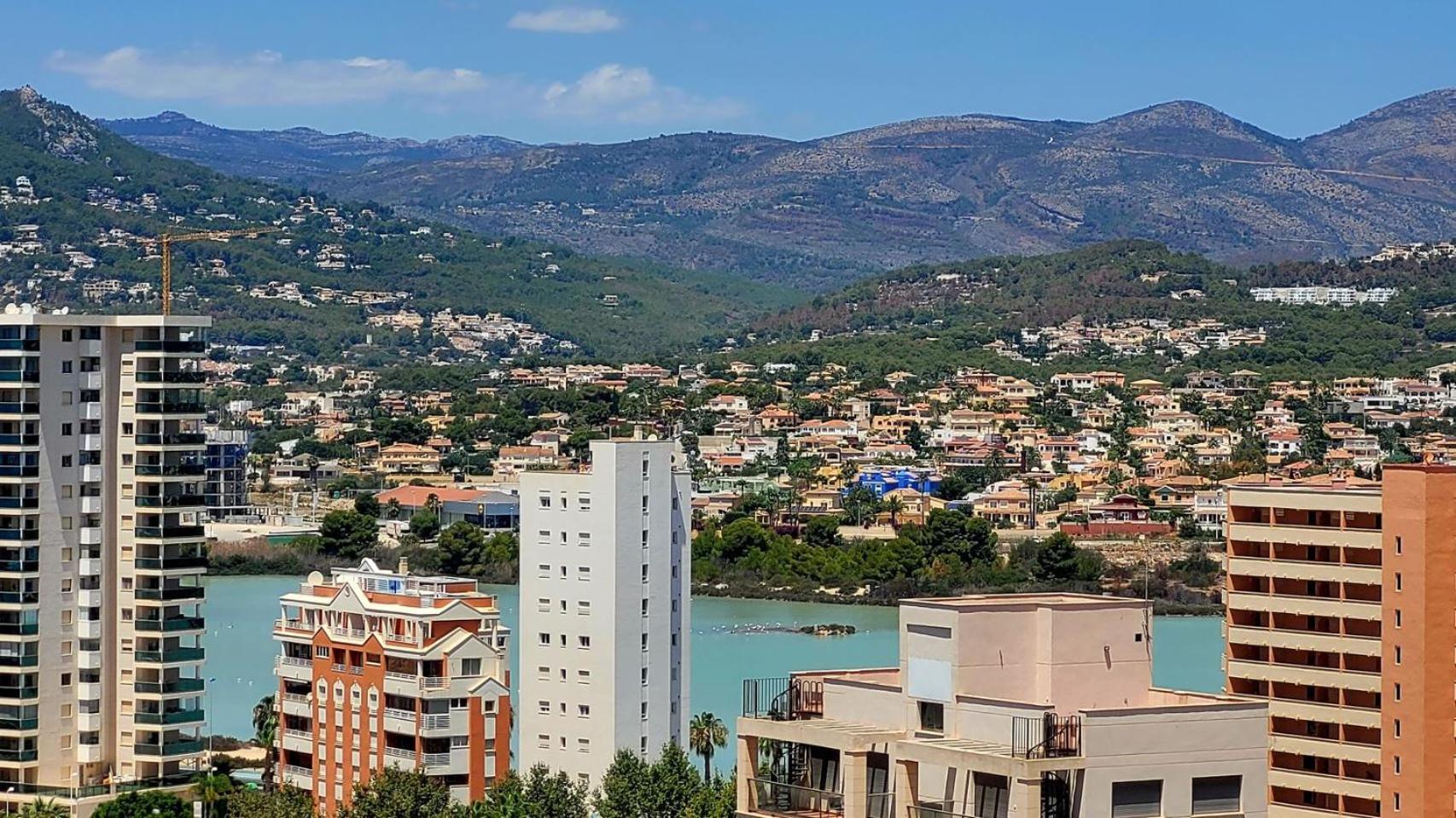 Sea View Appartement Puerto Калпе Екстериор снимка